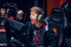 首尔邀请赛：GEN 3-0零封T1，韩国德比一边倒